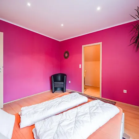 Holiday home Deluxe In Wald Near Area